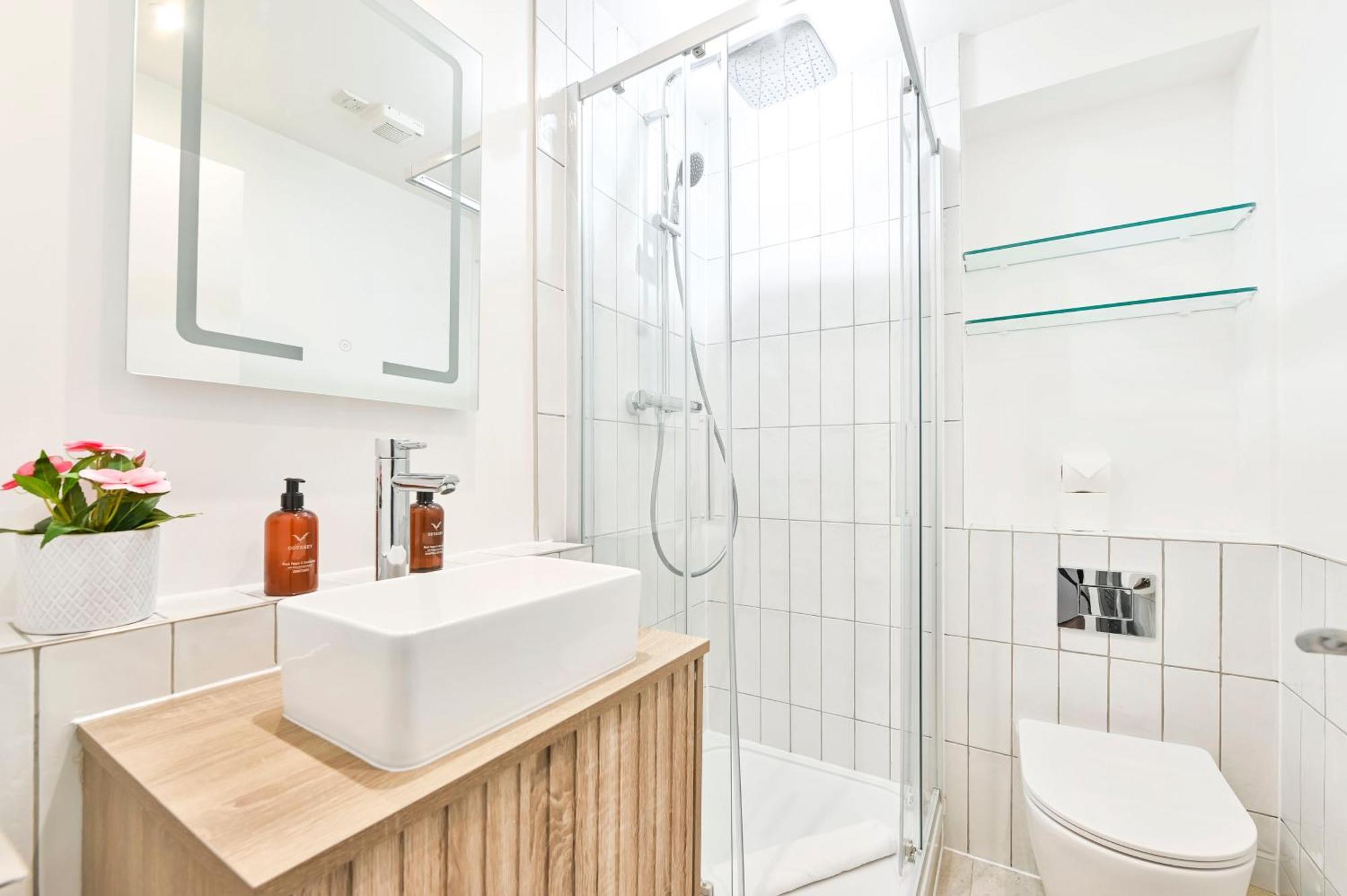Wonderful Fitzrovia 3 Bed Apartment ロンドン エクステリア 写真