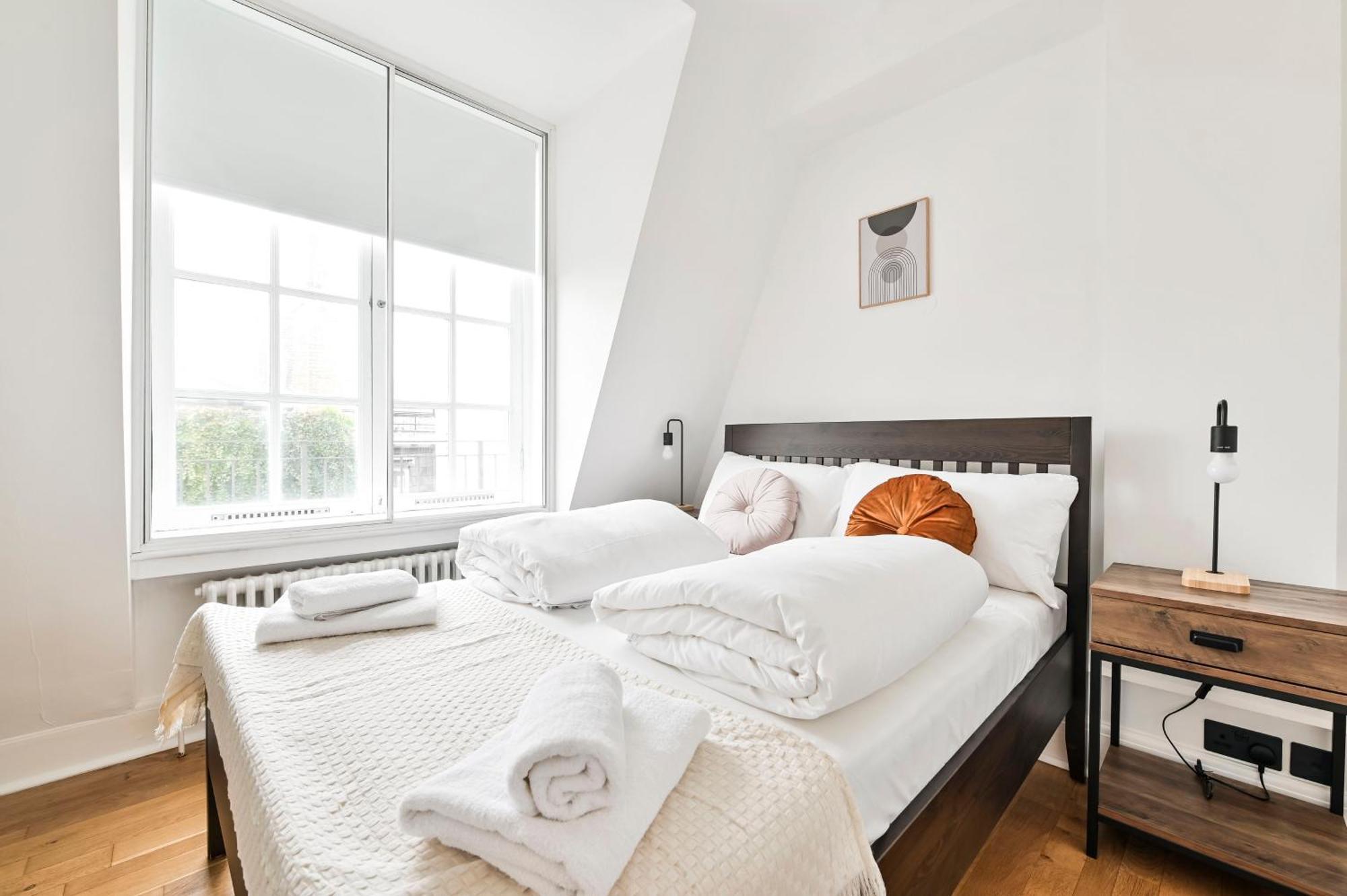 Wonderful Fitzrovia 3 Bed Apartment ロンドン エクステリア 写真
